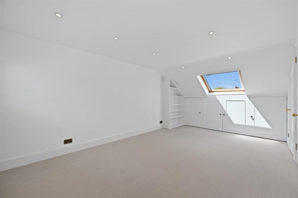 Types of Property Suited for the L Shaped Loft Conversion