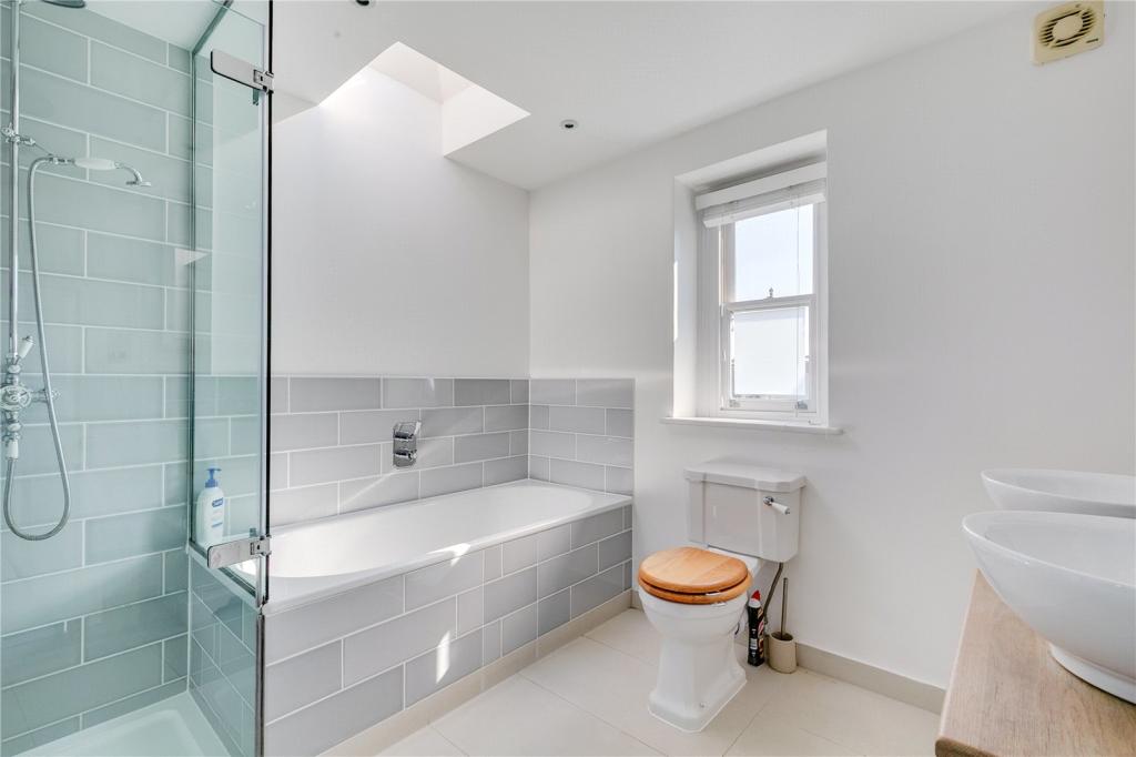 How to Assess if your loft in Haringey is suitable for a loft conversion?