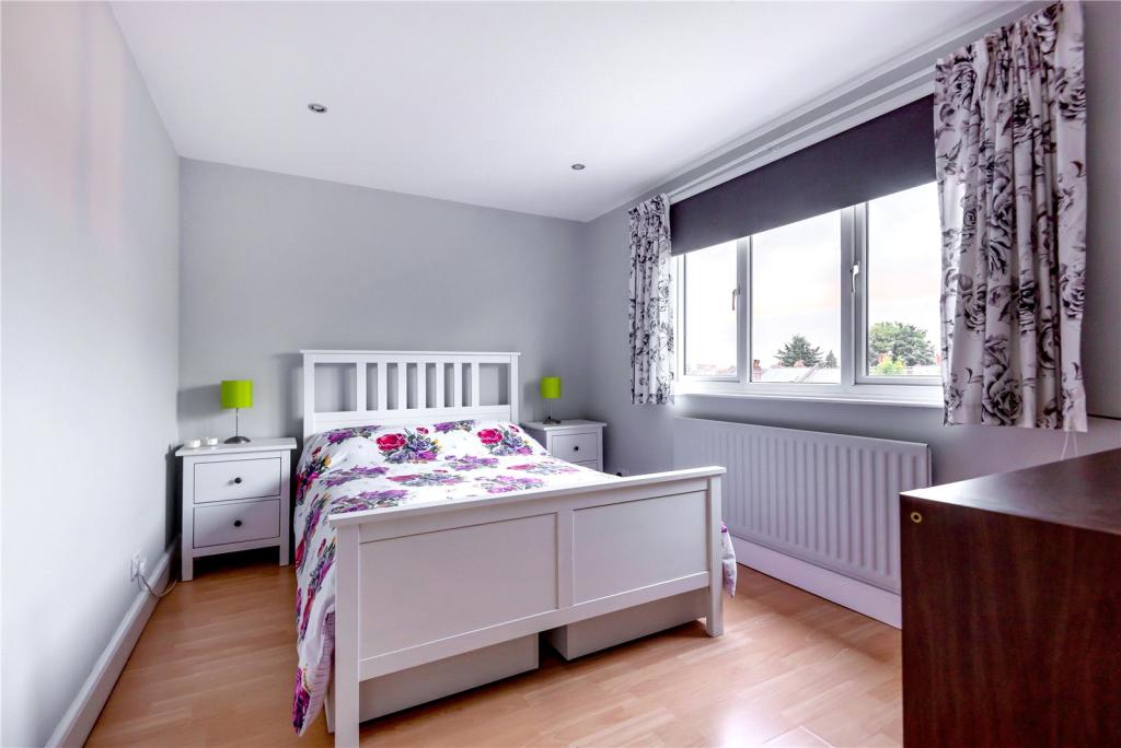 How Long Does It Take To Put Up Scaffolding For A Loft Conversion in Hayes?