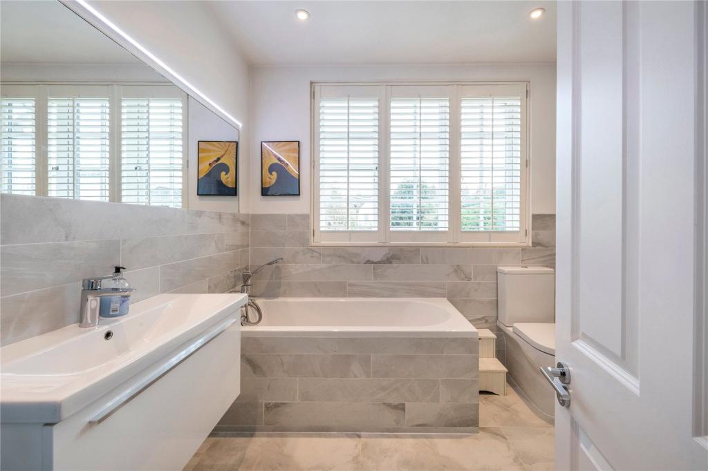 What Do I Do To Ensure A Successful Loft Conversion In Shepherds Bush?